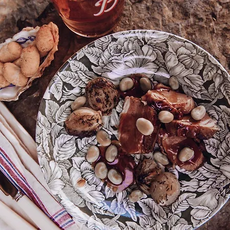 The Hare & Hounds Bowland Bridge