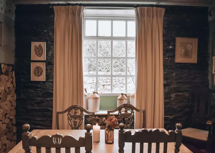 Мини-отель The Hare & Hounds *