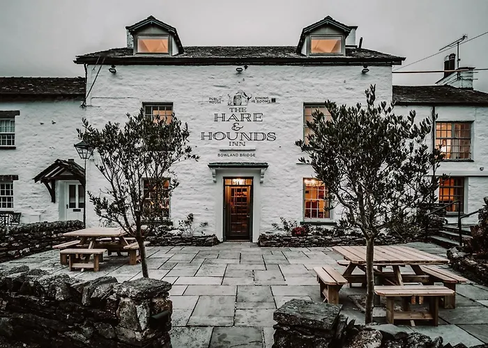 宾馆 The Hare & Hounds *