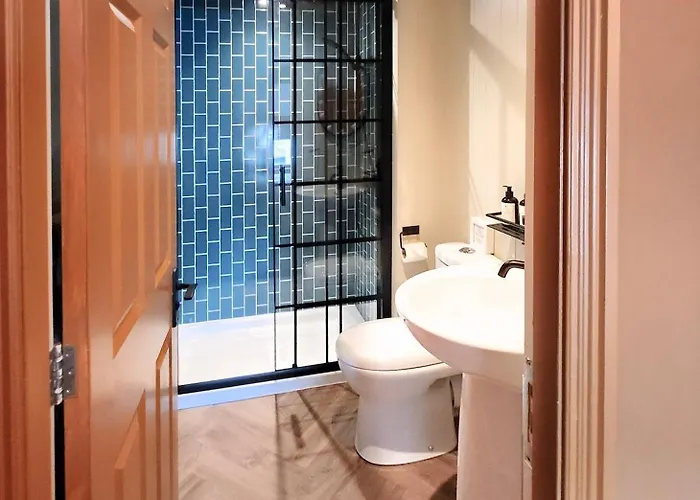 Мини-отель The Hare & Hounds *