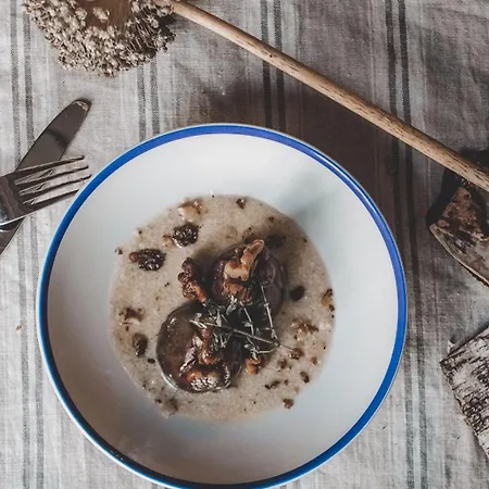 The Hare & Hounds Bowland Bridge